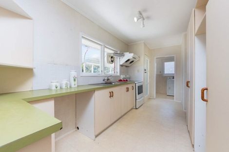 Photo of property in 4 Wells Road, Bucklands Beach, Auckland, 2012