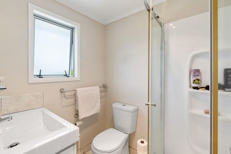 Photo of property in 4 Elder Grove, Paraparaumu, 5032