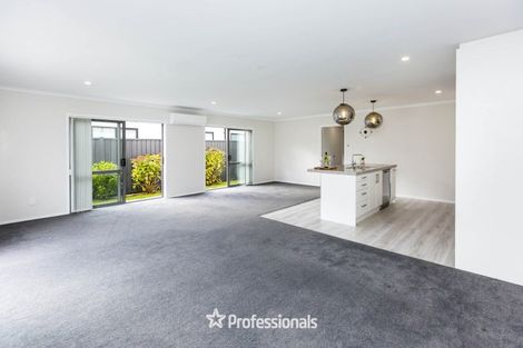 Photo of property in 12 Buddle Road, Wallaceville, Upper Hutt, 5018