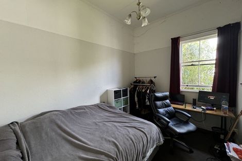 Photo of property in 37 Te Wharepouri Street, Berhampore, Wellington, 6023