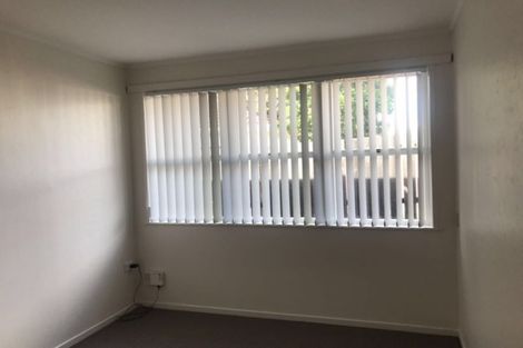 Photo of property in 8-10 Roslyn Road, Mount Wellington, Auckland, 1060