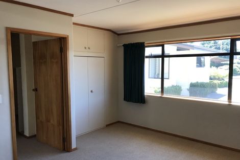 Photo of property in 2 Wainscott Street, Greenmeadows, Napier, 4112