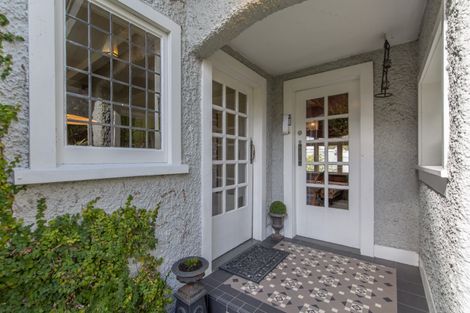 Photo of property in 166 Fendalton Road, Fendalton, Christchurch, 8052