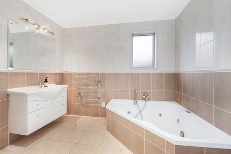 Photo of property in 14 Jade River Place, Warkworth, 0910