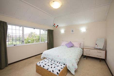 Photo of property in 106 Waterloo Crescent, Hokowhitu, Palmerston North, 4410