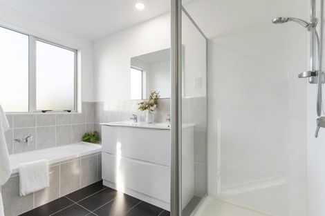Photo of property in 12 Phar Lap Crescent, Takanini, 2112