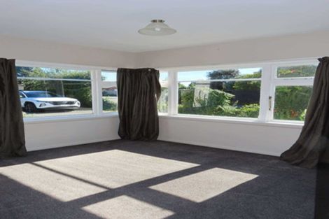 Photo of property in 63 Aorangi Road, Bryndwr, Christchurch, 8053