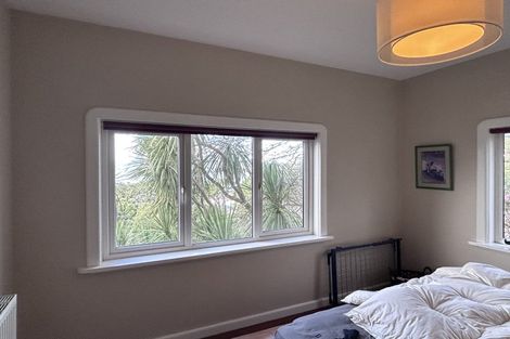 Photo of property in 1b Wadestown Road, Wadestown, Wellington, 6012