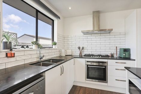 Photo of property in 2 Edwins Way, Burwood, Christchurch, 8083