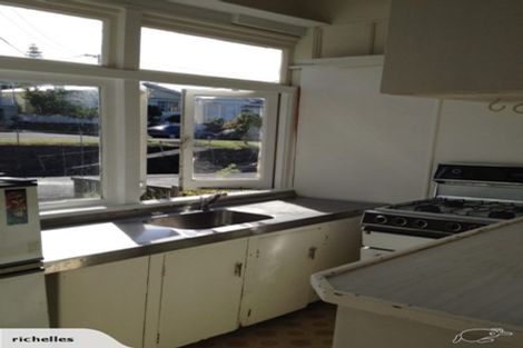 Photo of property in 18 Shoal Bay Road, Devonport, Auckland, 0624