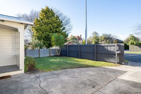 Photo of property in 375 College Street, Hokowhitu, Palmerston North, 4410