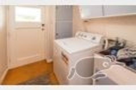 Photo of property in 37 Karewa Street, Castlecliff, Whanganui, 4501