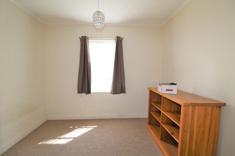 Photo of property in 5 Lanark Street, Lumsden, 9794