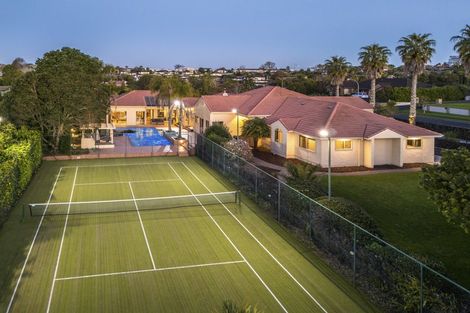 Photo of property in 9 Burgundy Park Avenue, Henderson, Auckland, 0612