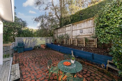 Photo of property in 2/94 Nigel Road, Browns Bay, Auckland, 0630