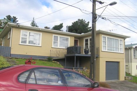 Photo of property in 8 Gawler Grove, Wainuiomata, Lower Hutt, 5014