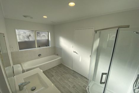 Photo of property in 3/53 Robert Skelton Place, Clendon Park, Auckland, 2103