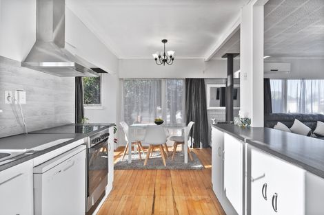 Photo of property in 42 High Street, Island Bay, Wellington, 6023