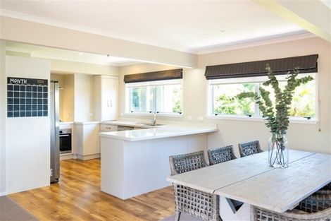 Photo of property in 15 Emerald Hill, Havelock North, 4130