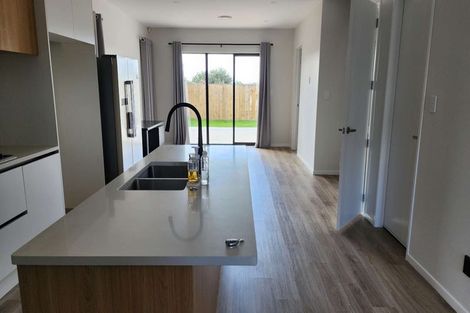 Photo of property in 8 Frontier Lane, Flat Bush, Auckland, 2019