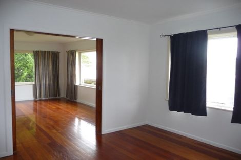 Photo of property in 1615 Great North Road, Waterview, Auckland, 1026