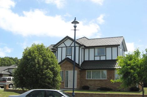 Photo of property in 49 Chesterfield Mews, Russley, Christchurch, 8042