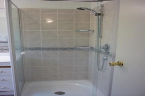 Photo of property in 1/885 East Coast Road, Northcross, Auckland, 0632