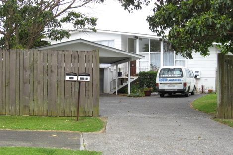 Photo of property in 23 Waterlea Avenue, Mangere Bridge, Auckland, 2022