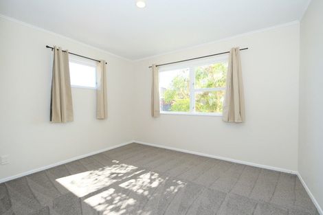Photo of property in 111 Chichester Drive, Rosehill, Papakura, 2113