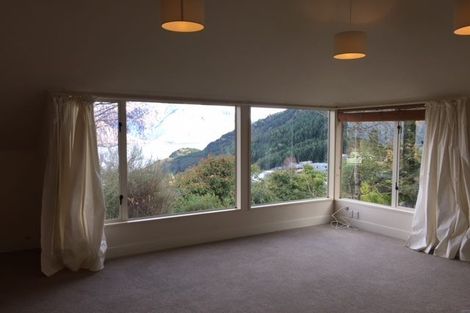 Photo of property in 34a Lochy Road, Fernhill, Queenstown, 9300