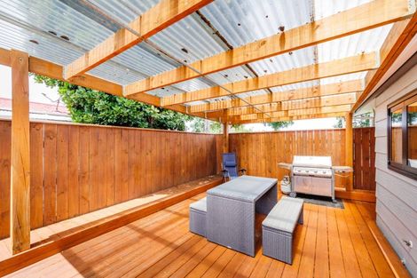 Photo of property in 25 Mcleavey Drive, Kelvin Grove, Palmerston North, 4414