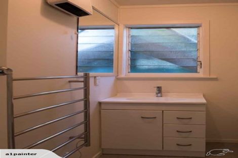 Photo of property in 30a Collier Avenue, Karori, Wellington, 6012