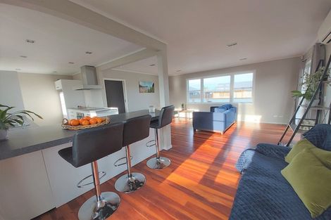 Photo of property in 1 Lowburn Avenue, Waipu, 0510