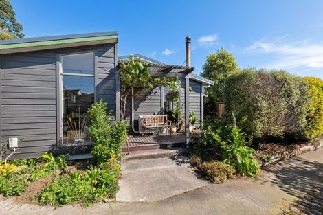 Photo of property in 15b Marchant Place, Westown, New Plymouth, 4310