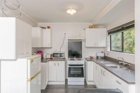 Photo of property in 14 Arde Place, Massey, Auckland, 0614