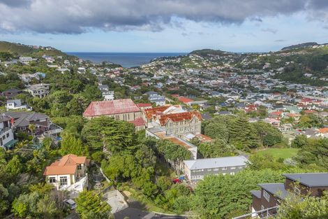Photo of property in 7 Bay Lair Grove, Island Bay, Wellington, 6023