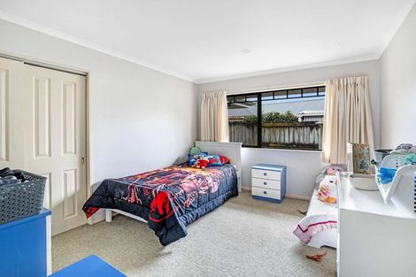 Photo of property in 30 Strachan Way, Highbury, Palmerston North, 4412