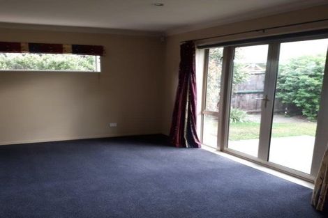 Photo of property in 17 Elm Drive, Rangiora, 7400