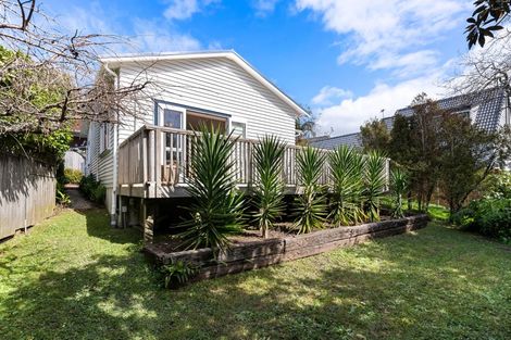 Photo of property in 1/20 Zion Road, Birkenhead, Auckland, 0626