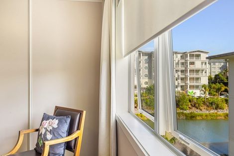 Photo of property in 33 Parkside Drive, Orewa, 0931