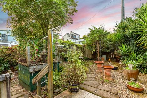 Photo of property in 138 Waimumu Road, Massey, Auckland, 0614