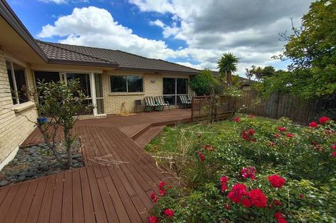 Photo of property in 16 Corrofin Drive, East Tamaki, Auckland, 2013