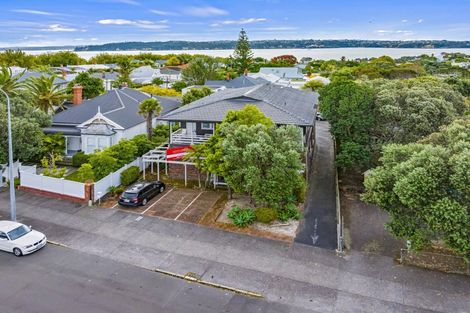 Photo of property in 213 Jervois Road, Herne Bay, Auckland, 1011