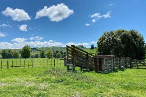Photo of property in 7988 State Highway 1, Taihape, 4793