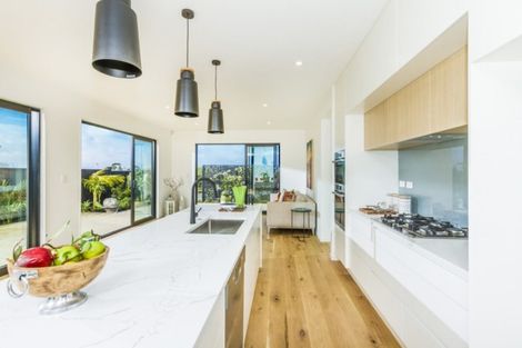 Photo of property in 5 Tawatawa Street, Long Bay, Auckland, 0630