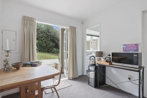Photo of property in 85 Wood Bay Road, Titirangi, Auckland, 0604