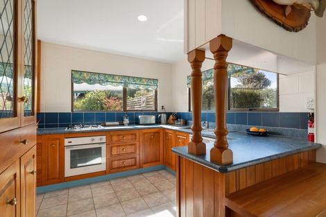 Photo of property in 16 Pohutukawa Drive, Athenree, Katikati, 3177