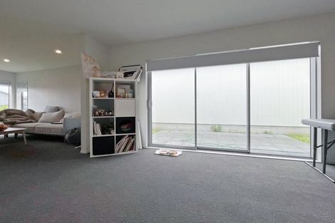 Photo of property in 23 Regiment Road, Papakura, 2110