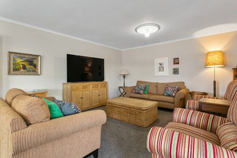 Photo of property in 9 Woodstock Crescent, Leamington, Cambridge, 3432