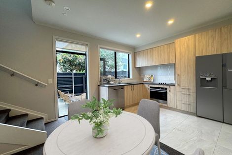 Photo of property in 8 Uku Lane, Hobsonville, Auckland, 0616